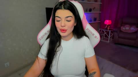 snowingwinter online show from April 16, 11:32 am