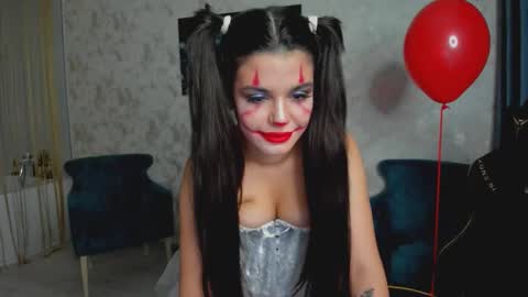 snowingwinter online show from October 17, 7:39 pm