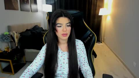 snowingwinter online show from September 24, 11:31 am