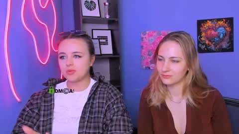 so_hot_rosalie online show from April 2, 11:40 am