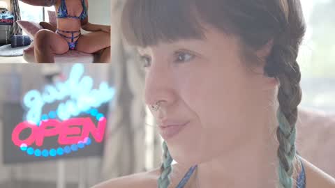 Sofi Mora online show from November 5, 3:28 pm