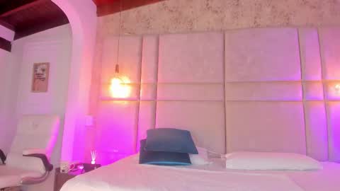 Sofi online show from September 17, 11:52 am