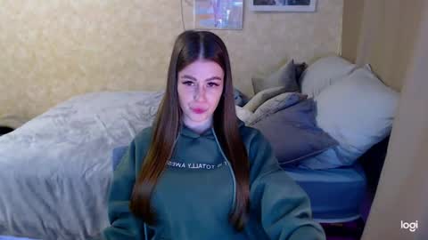 Sofa online show from April 20, 9:23 am