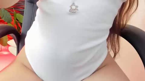 Snapshot of sofia44 chatting on October 7, 2:10 pm Skarlett online show from October 7, 2:10 pm