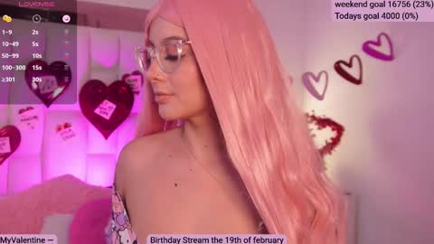 Snapshot of sofia_dream7 chatting on February 15, 11:39 am Sofi online show from February 15, 11:39 am