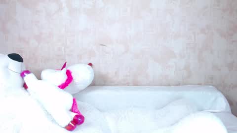 Sofia here online show from February 5, 7:18 am