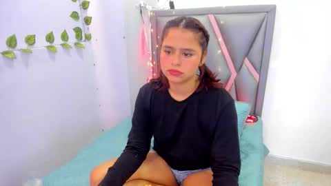 Sofa online show from February 7, 1:15 pm