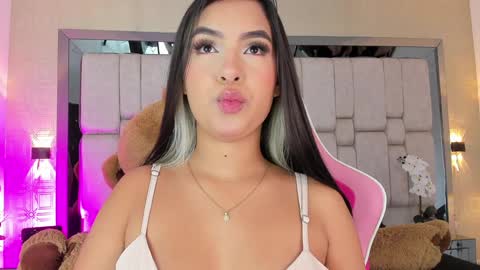 Snapshot of sofiacortez chatting on February 1, 11:32 am Sofia online show from February 1, 11:32 am