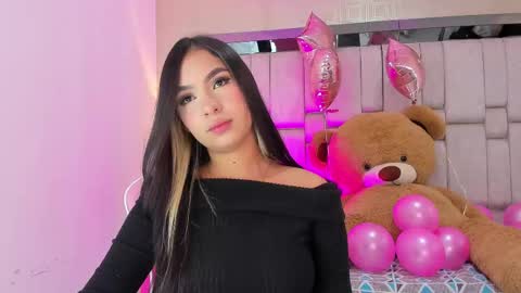 Snapshot of sofiacortez chatting on February 24, 11:52 am Sofia online show from February 24, 11:52 am