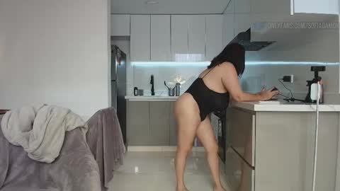 Sofa Damon   SCORE Girl online show from December 5, 7:48 pm