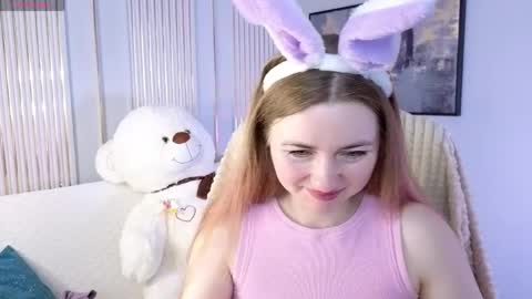 Sofia online show from April 5, 1:26 am