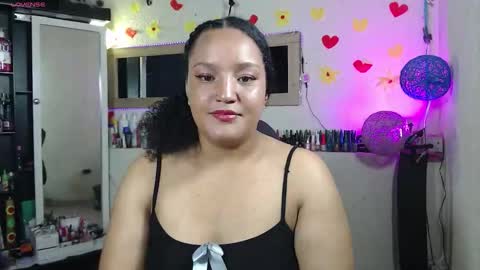 sofiaroyal23 online show from March 24, 2:06 am