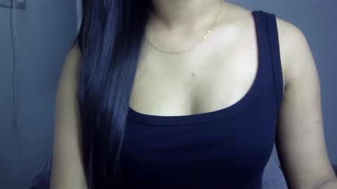 Snapshot of sofie_diva chatting on December 13, 6:38 pm divya online show from December 13, 6:38 pm