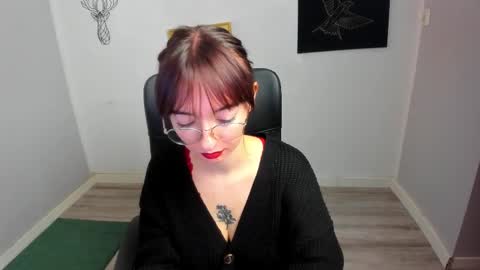 Sofie online show from December 3, 11:54 am