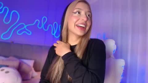 Sofi online show from March 25, 11:46 am