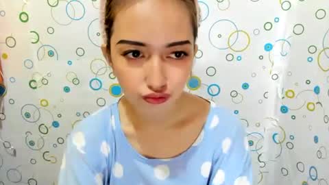 Angel online show from February 3, 3:15 am