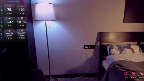 Emily online show from October 29, 7:05 pm