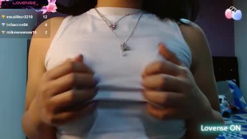 Snapshot of soniafuckboobs chatting on February 27, 11:59 pm soniafuckboobs online show from February 27, 11:59 pm