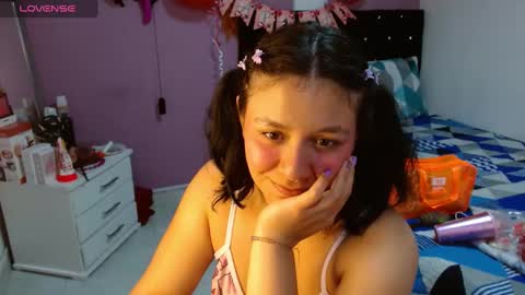 Snapshot of soniafuckboobs chatting on February 14, 7:12 pm soniafuckboobs online show from February 14, 7:12 pm