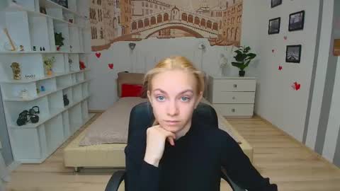 Sonya online show from April 15, 5:52 am