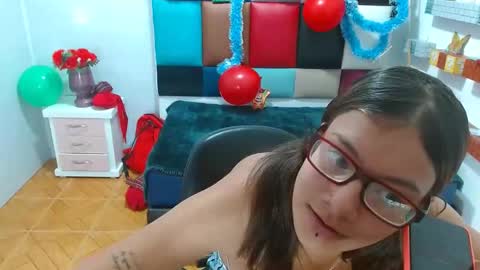 sophi4__ online show from December 10, 3:12 pm