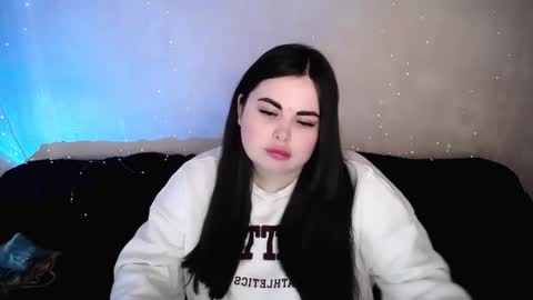 sophia__olsen online show from March 3, 7:14 am