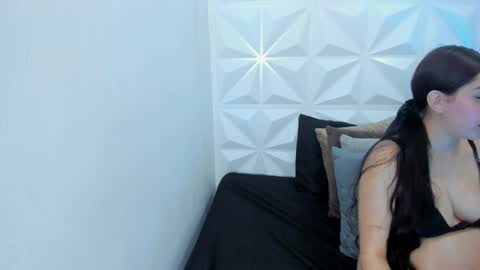 sophia online show from April 9, 8:36 pm