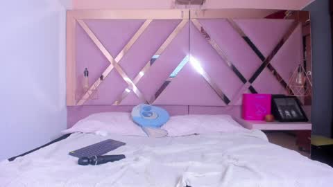 Sophia Grand online show from April 12, 4:37 am