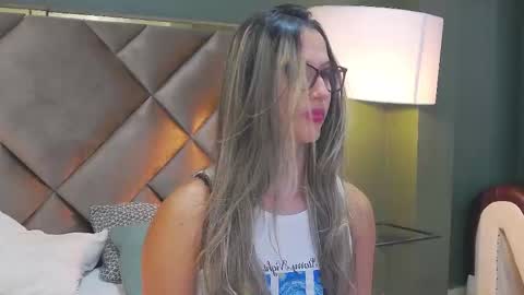 Sofia online show from November 20, 8:43 pm