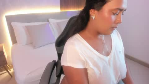 sophia_solerr online show from April 16, 10:12 pm