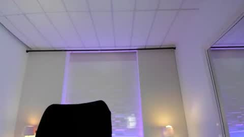  S O P H I A  online show from February 23, 12:59 pm