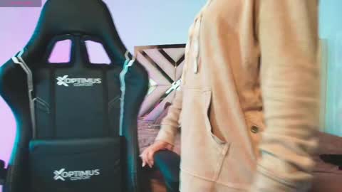 sophia_velvett online show from April 14, 11:54 am