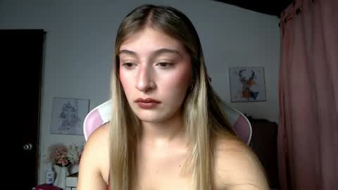 SophiaLee online show from April 22, 11:24 pm