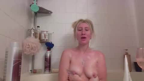 sophiakodakready online show from February 28, 3:50 am