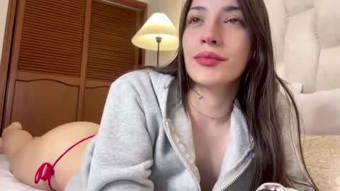 sophiarommie online show from February 14, 5:20 am