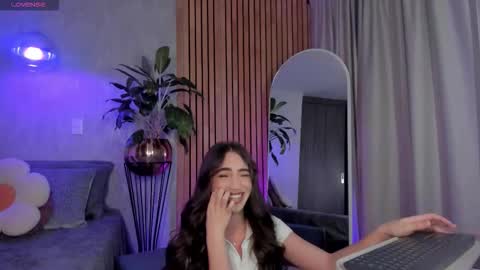 Sophi  online show from March 26, 2:47 am