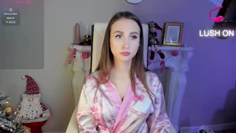 Sophie online show from December 17, 9:02 am