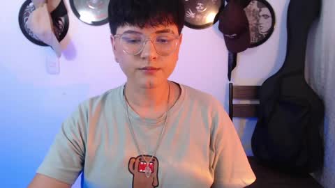 Sophie online show from April 10, 1:55 am