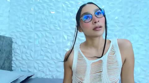 sophie_willow online show from March 23, 7:31 pm
