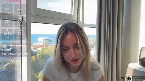 sophiebelll online show from October 29, 11:14 am