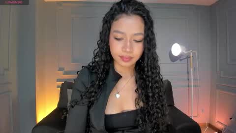 Sophie Houston online show from November 14, 4:01 am