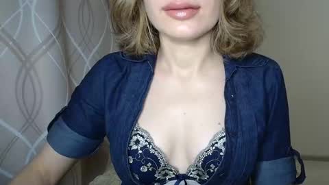 Sophiemisss online show from October 9, 11:03 am
