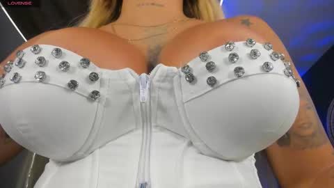 Sophie  Palmer online show from January 17, 12:12 pm