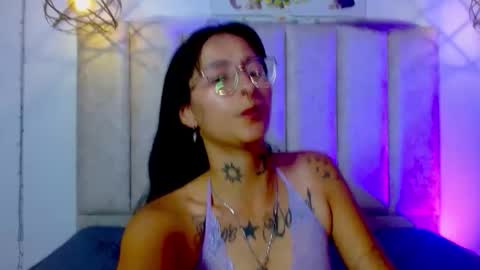 sophieesmithcs online show from April 14, 11:38 pm