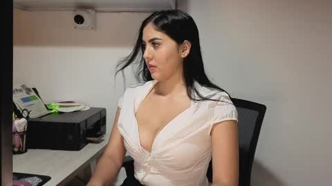 Sophiee online show from April 9, 12:46 am