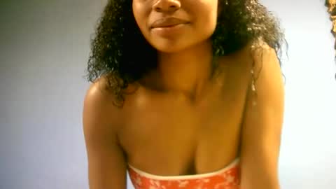 sourayaa online show from April 3, 4:16 pm