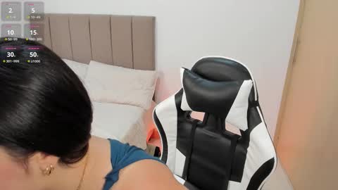 Instagram Soyamandaa  1 online show from February 4, 5:49 pm