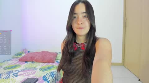 Snapshot of soyamandaa chatting on February 6, 10:10 pm Instagram Soyamandaa 1 online show from February 6, 10:10 pm