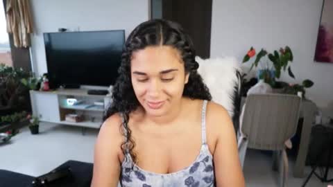Snapshot of soytropicalfruit chatting on October 22, 10:04 pm You want to talk to me more personal follow me in My Channel VIP 50 the discount online show from October 22, 10:04 pm