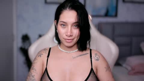 brisa  s online show from April 16, 7:57 pm